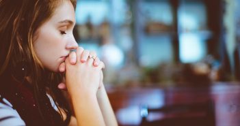 Praying girl