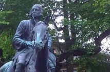 Photo of a John Wesley on horseback statue