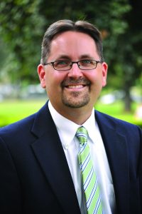 Head shot of L. Roger Owens