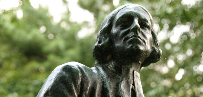 Head shot of John Wesley statue