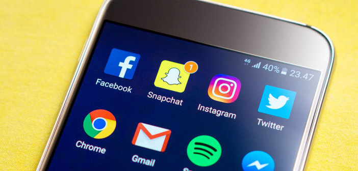 Mobile phone with social media apps