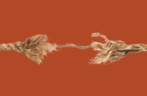 5 Suggestions for Managing Conflict in Polarized Contexts Fraying rope being pulled in both directions